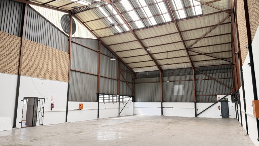 To Let Commercial Property for Rent in Rooihuiskraal Gauteng