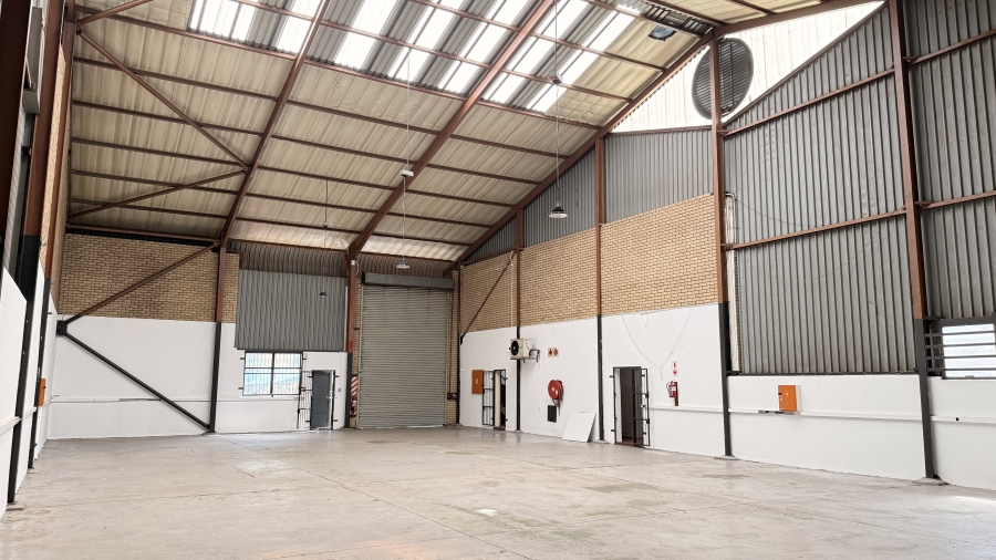 To Let Commercial Property for Rent in Rooihuiskraal Gauteng
