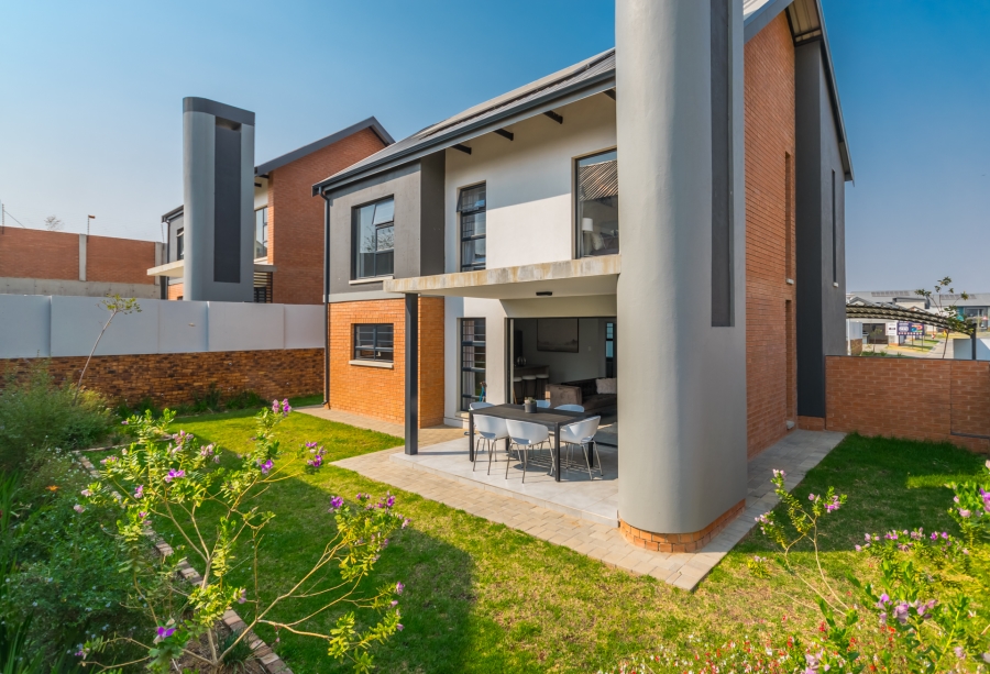3 Bedroom Property for Sale in Amberfield Gauteng