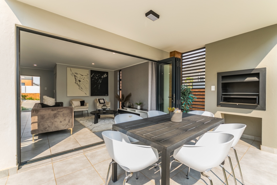 3 Bedroom Property for Sale in Amberfield Gauteng