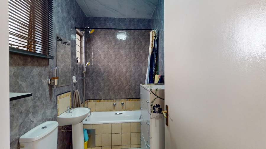 1 Bedroom Property for Sale in Danie Taljaard Park Gauteng