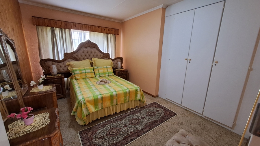 4 Bedroom Property for Sale in Jameson Park Gauteng