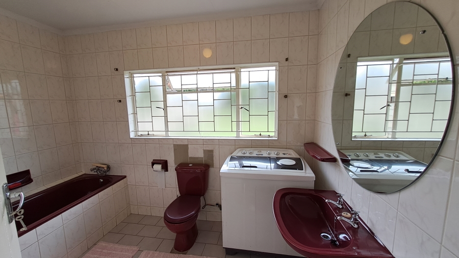 4 Bedroom Property for Sale in Jameson Park Gauteng
