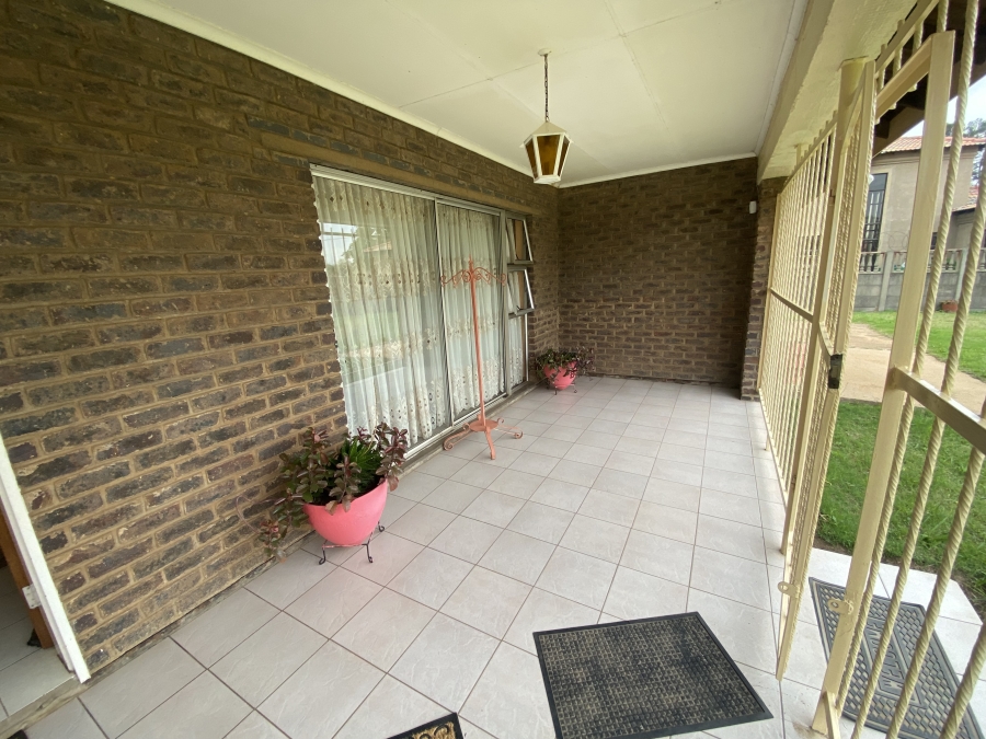 4 Bedroom Property for Sale in Jameson Park Gauteng