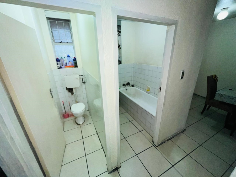 2 Bedroom Property for Sale in Sunnyside Gauteng