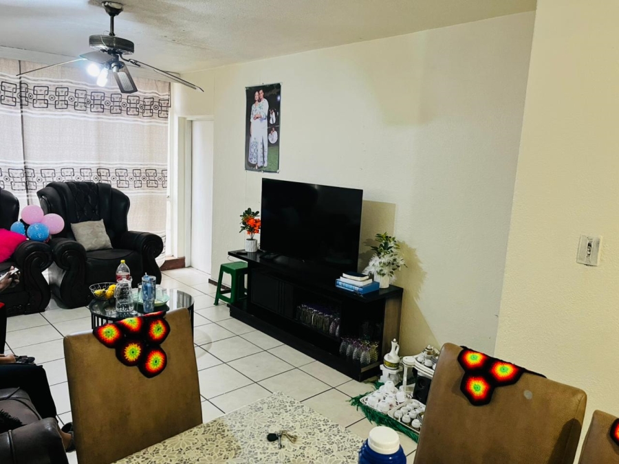 2 Bedroom Property for Sale in Sunnyside Gauteng