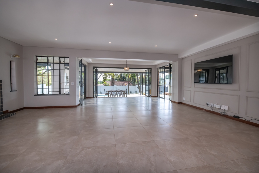 4 Bedroom Property for Sale in Waterkloof Gauteng