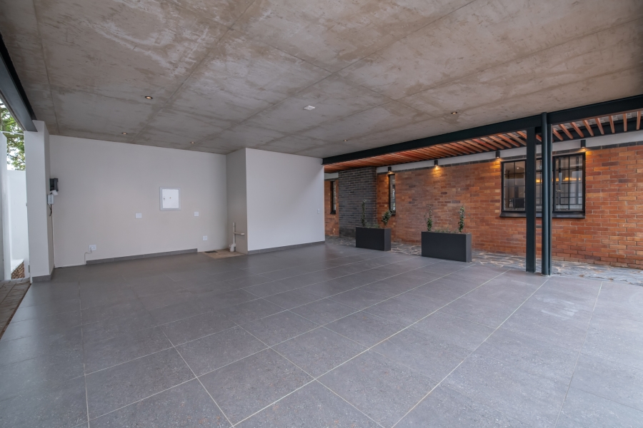 4 Bedroom Property for Sale in Waterkloof Gauteng