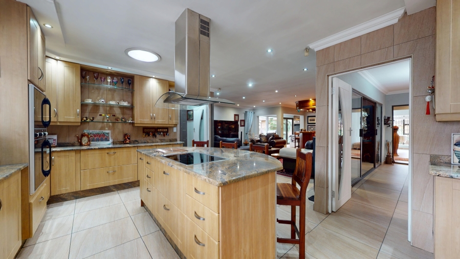 5 Bedroom Property for Sale in Sunward Park Gauteng