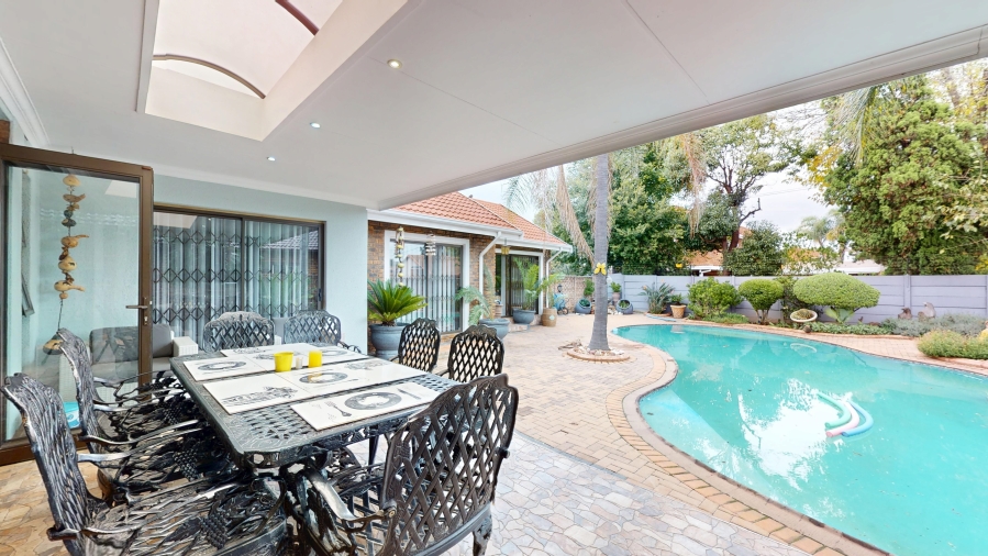 5 Bedroom Property for Sale in Sunward Park Gauteng