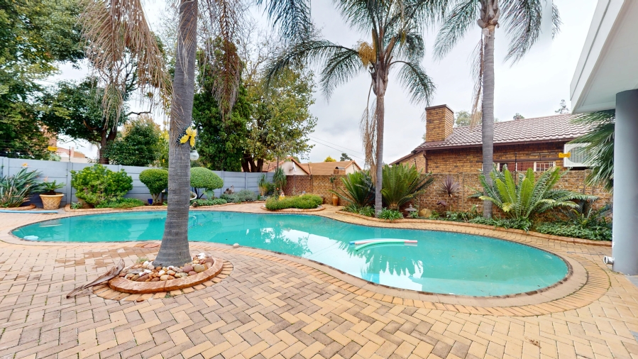 5 Bedroom Property for Sale in Sunward Park Gauteng
