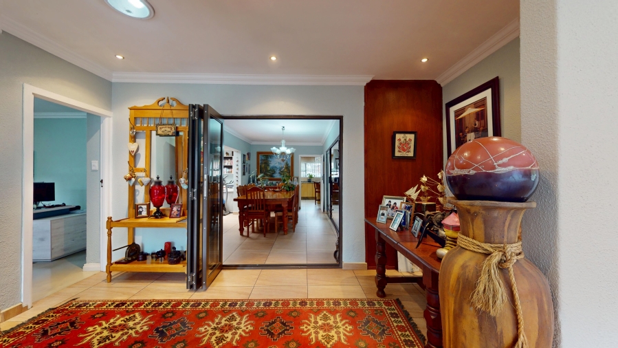5 Bedroom Property for Sale in Sunward Park Gauteng