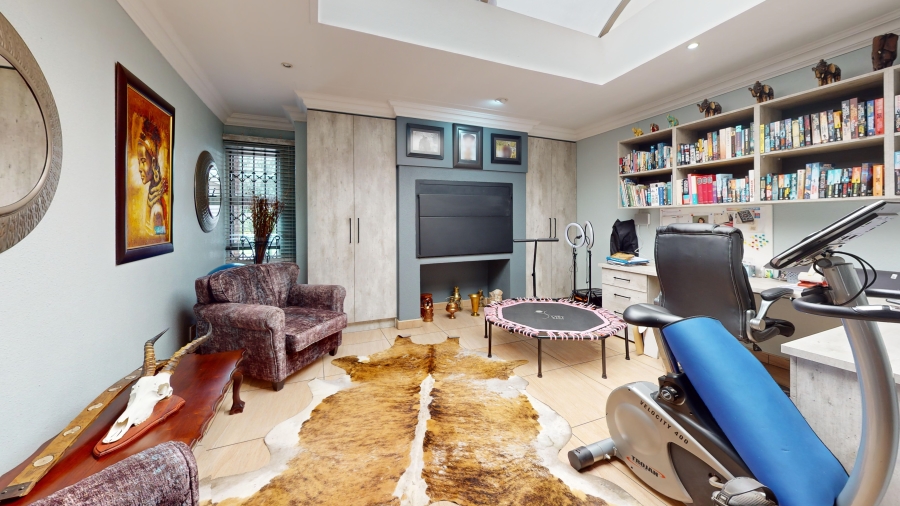 5 Bedroom Property for Sale in Sunward Park Gauteng