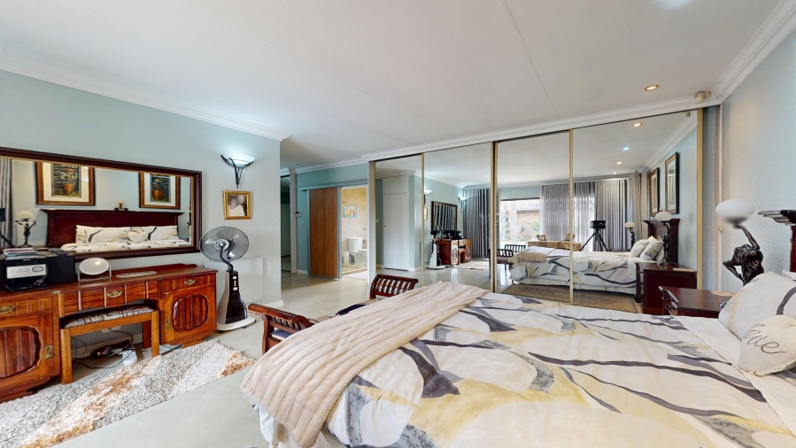 5 Bedroom Property for Sale in Sunward Park Gauteng