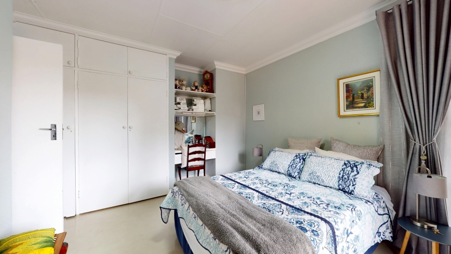 5 Bedroom Property for Sale in Sunward Park Gauteng