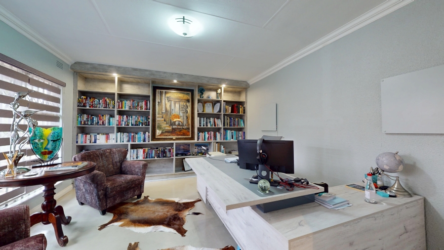 5 Bedroom Property for Sale in Sunward Park Gauteng