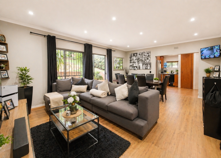 4 Bedroom Property for Sale in Wilro Park Gauteng