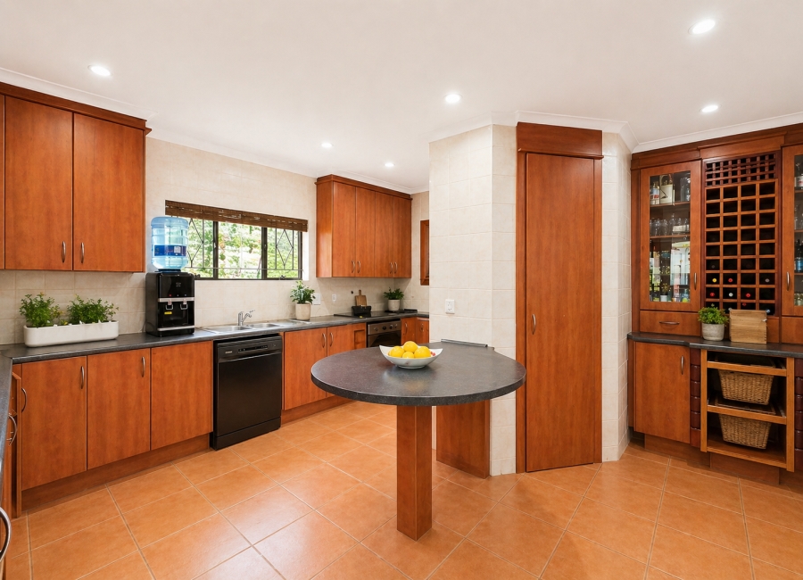 4 Bedroom Property for Sale in Wilro Park Gauteng
