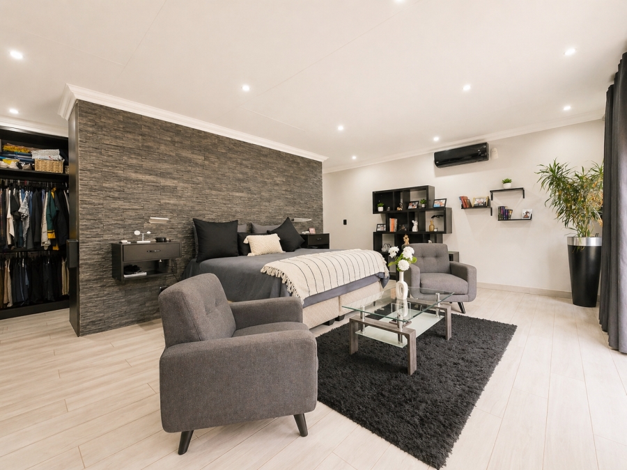 4 Bedroom Property for Sale in Wilro Park Gauteng