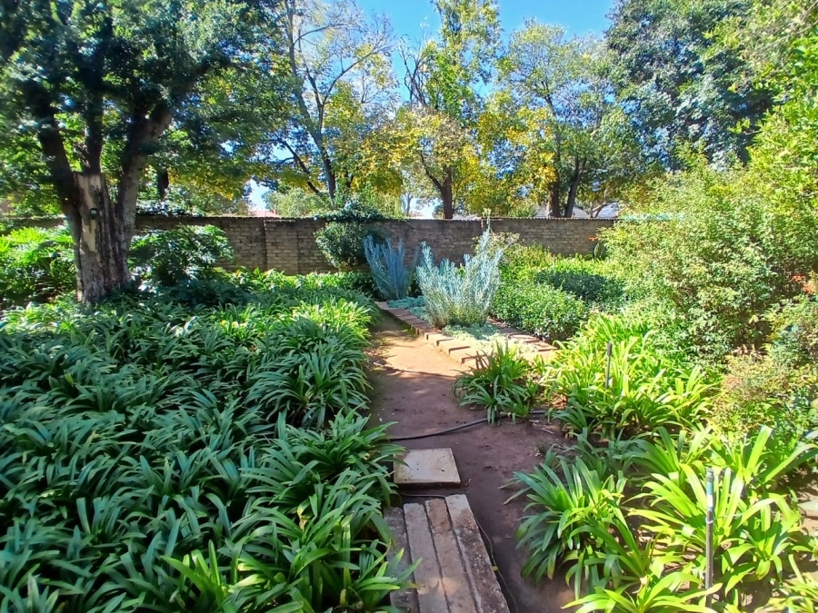 4 Bedroom Property for Sale in Carletonville Central Gauteng