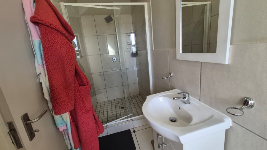 3 Bedroom Property for Sale in Cloverdene Gauteng