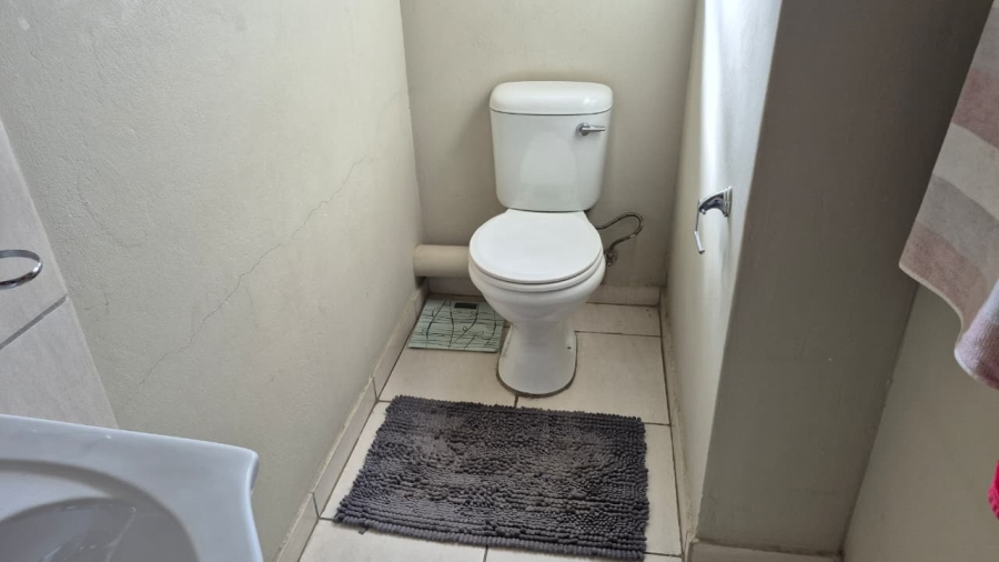 3 Bedroom Property for Sale in Cloverdene Gauteng