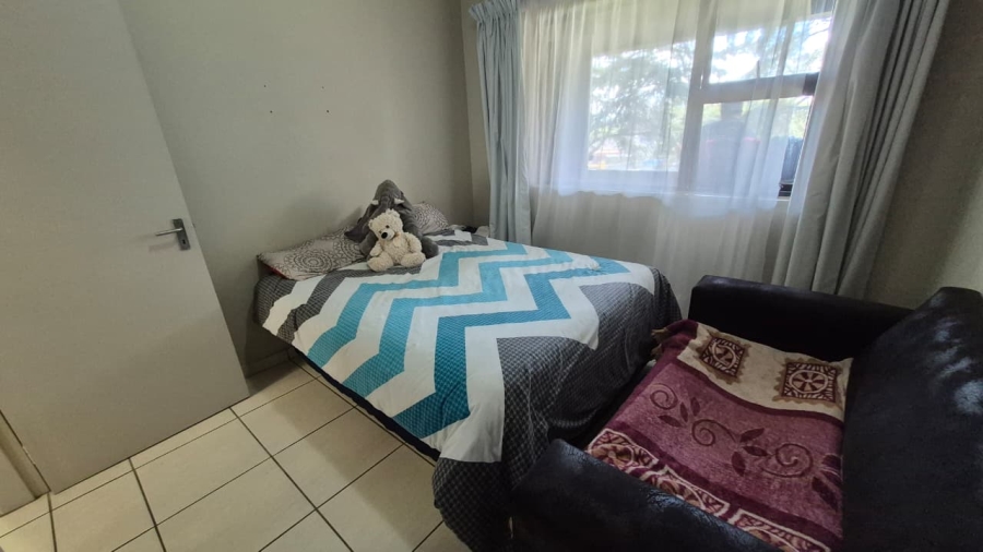 3 Bedroom Property for Sale in Cloverdene Gauteng