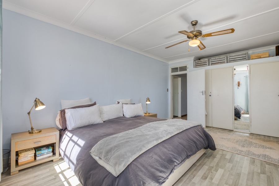 5 Bedroom Property for Sale in Franklin Roosevelt Park Gauteng