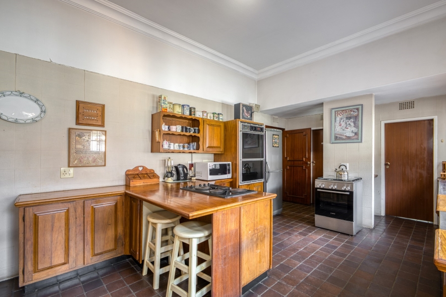 6 Bedroom Property for Sale in Victory Park Gauteng