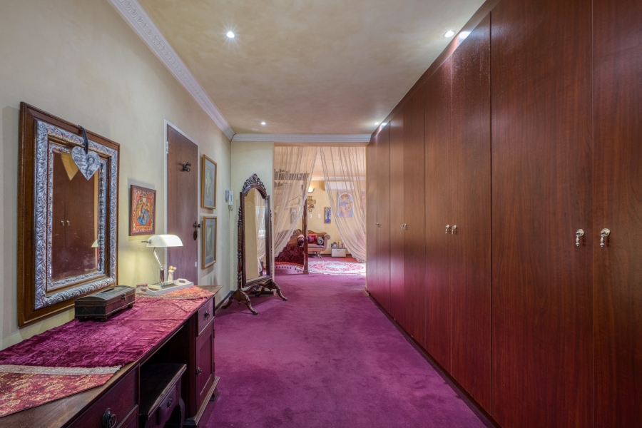 6 Bedroom Property for Sale in Victory Park Gauteng