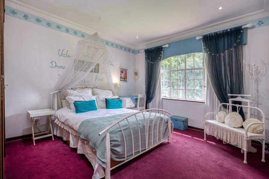 6 Bedroom Property for Sale in Victory Park Gauteng
