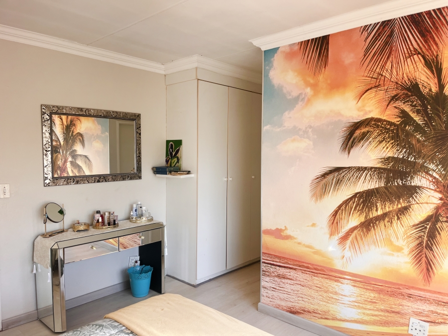 2 Bedroom Property for Sale in Cheltondale Gauteng