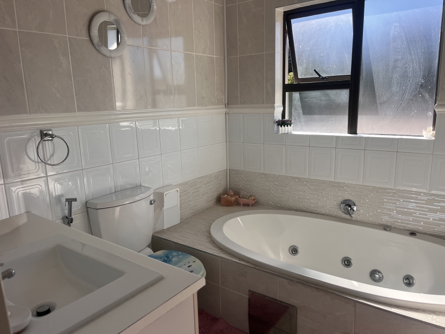 2 Bedroom Property for Sale in Cheltondale Gauteng