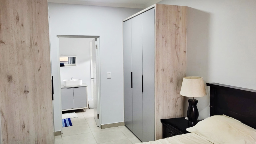2 Bedroom Property for Sale in Linden Gauteng