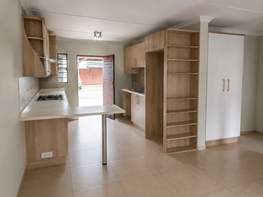 2 Bedroom Property for Sale in Andeon AH Gauteng