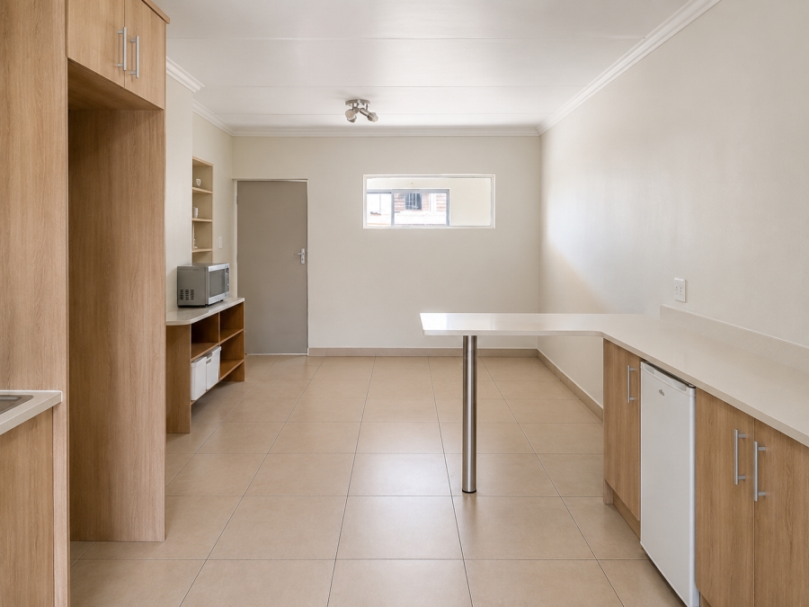 2 Bedroom Property for Sale in Andeon AH Gauteng