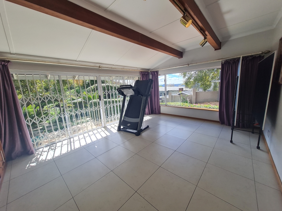 5 Bedroom Property for Sale in Northcliff Gauteng