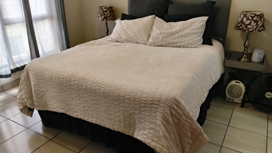 2 Bedroom Property for Sale in Sugar Bush Estate Gauteng