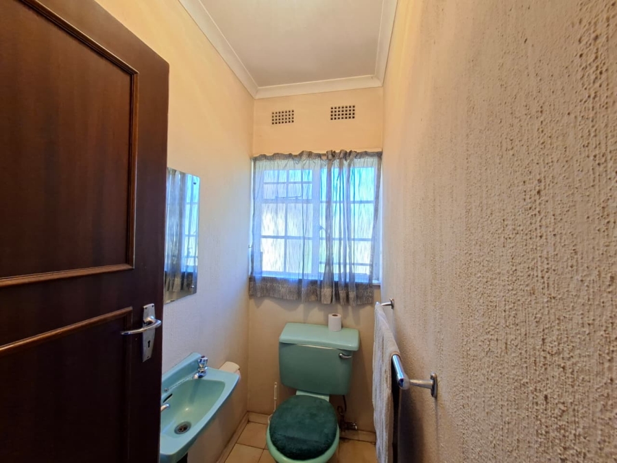 4 Bedroom Property for Sale in Morningside Manor Gauteng