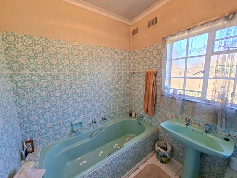 4 Bedroom Property for Sale in Morningside Manor Gauteng