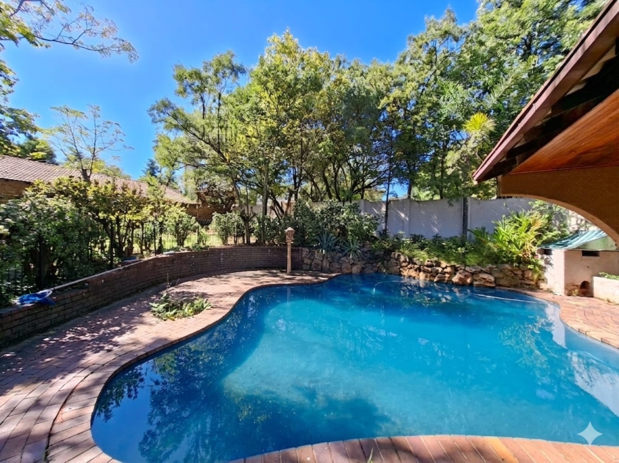 4 Bedroom Property for Sale in Morningside Manor Gauteng