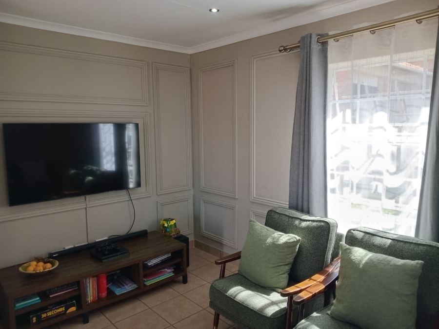 2 Bedroom Property for Sale in Thatch Hill Estate Gauteng