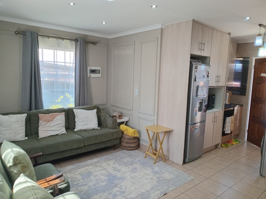 2 Bedroom Property for Sale in Thatch Hill Estate Gauteng