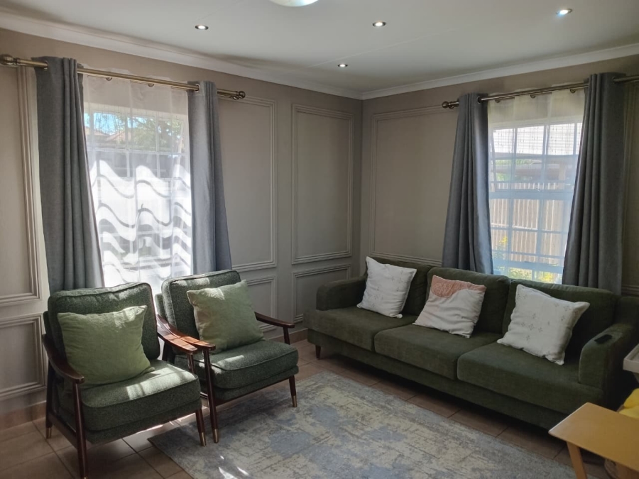 2 Bedroom Property for Sale in Thatch Hill Estate Gauteng