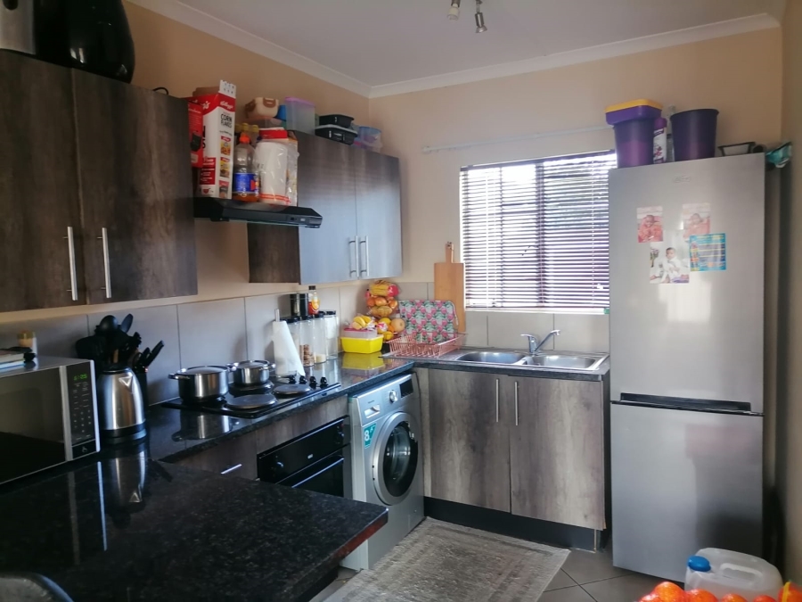 2 Bedroom Property for Sale in The Reeds Gauteng