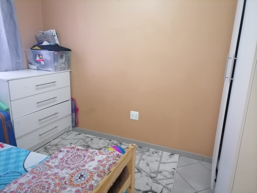 2 Bedroom Property for Sale in The Reeds Gauteng