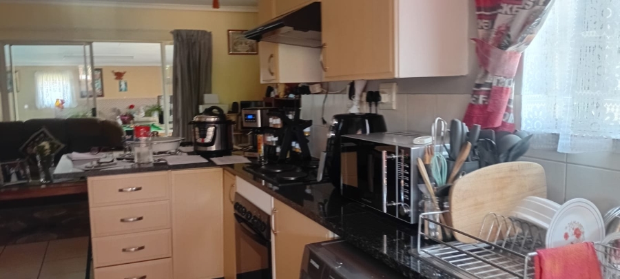 3 Bedroom Property for Sale in The Orchards Gauteng