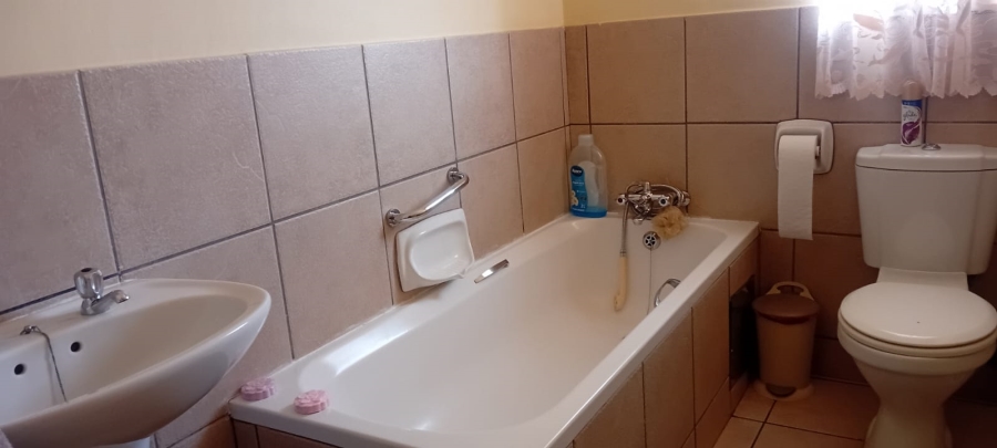 3 Bedroom Property for Sale in The Orchards Gauteng