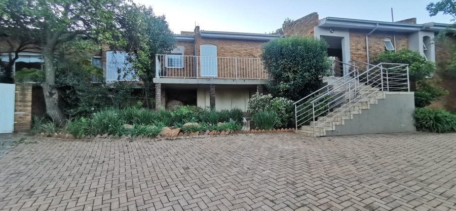 To Let Commercial Property for Rent in Glenvista Gauteng