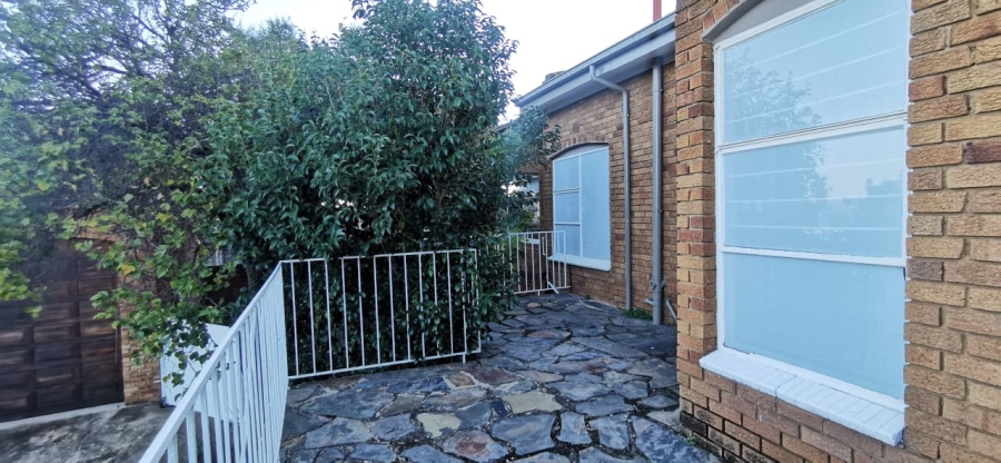 To Let Commercial Property for Rent in Glenvista Gauteng